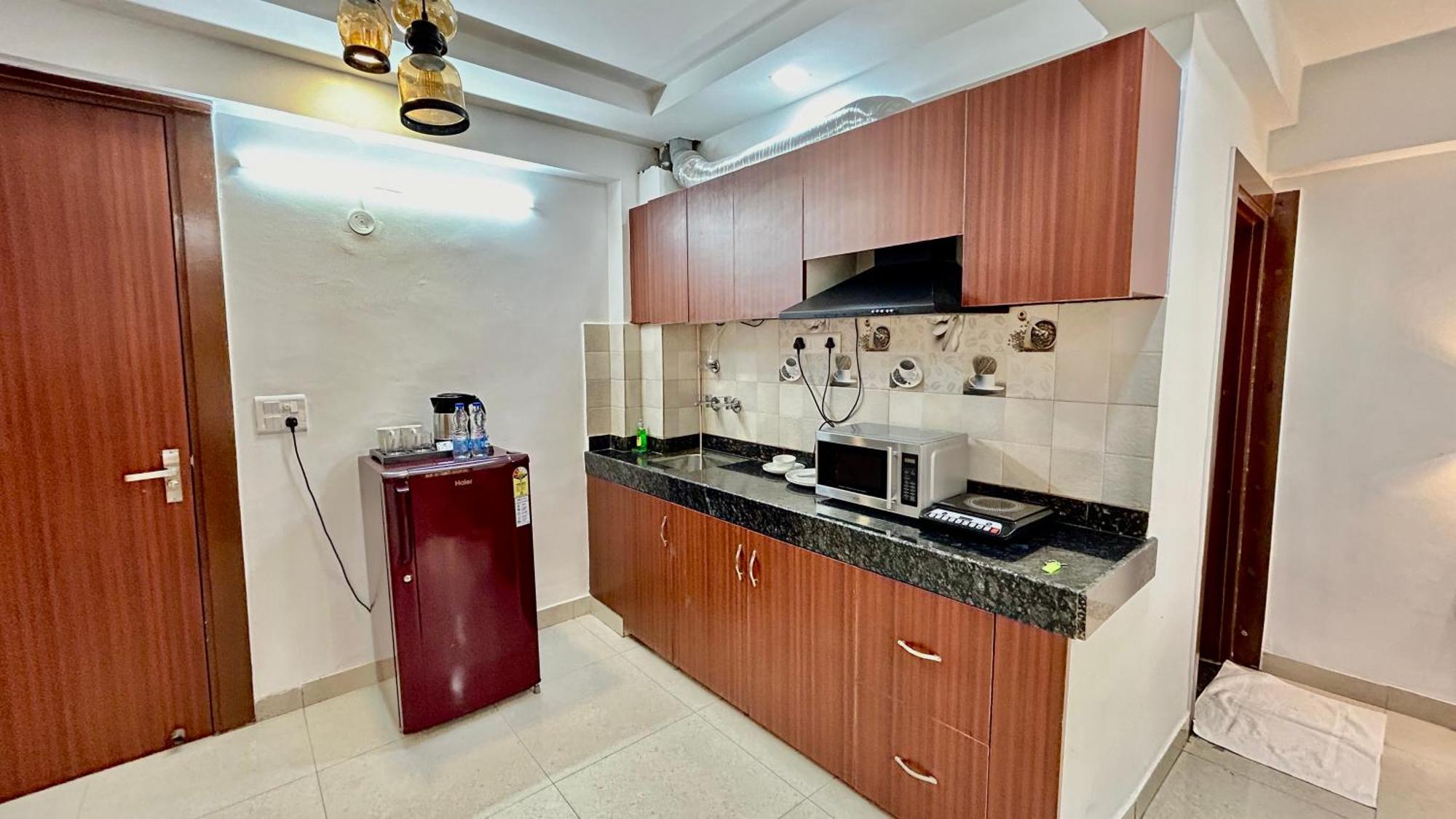 Aura Luxury Studio I Couple Friendly I Near Golf Course Road, Sector 57, Gurgaon Exterior foto